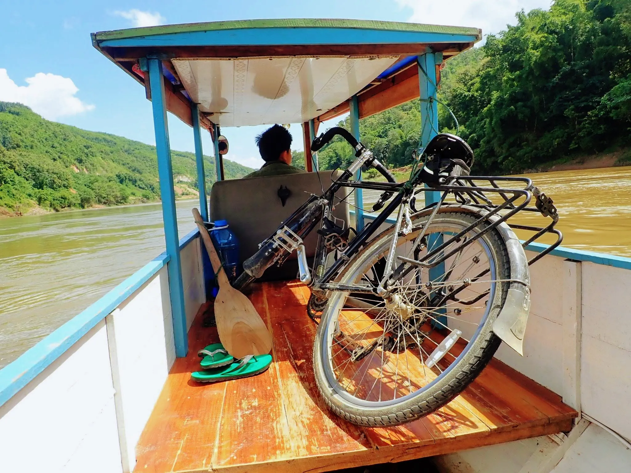 1776742078_Vietnam Laos cycling adventure.webp